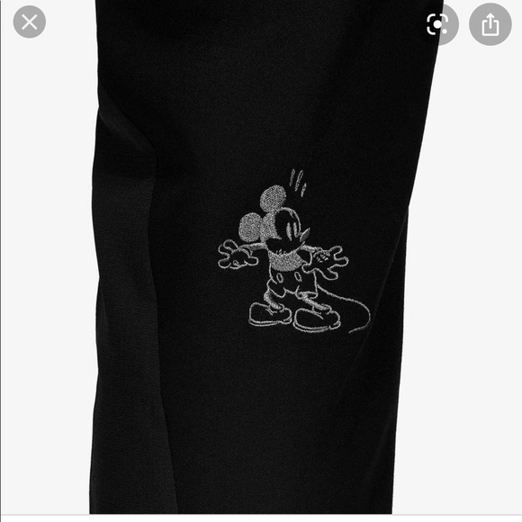 NWT Disney x FIGS SCRUBS SET Mickey Mouse - Picture 2 of 16